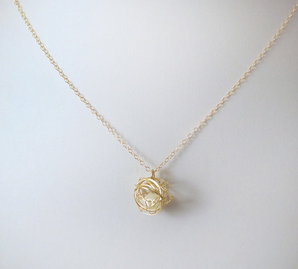 #MM18N-Pearl in Nest Necklace- Gold
