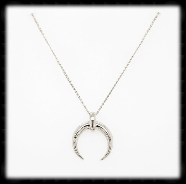 #N-MM009- Horn Necklace- Silver