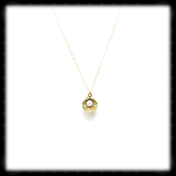 #M035GN- Pearl in Shell Necklace- Gold