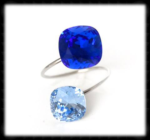 #R9911- Sparkling 2 Tone Ring- Majestic Light Sapphire