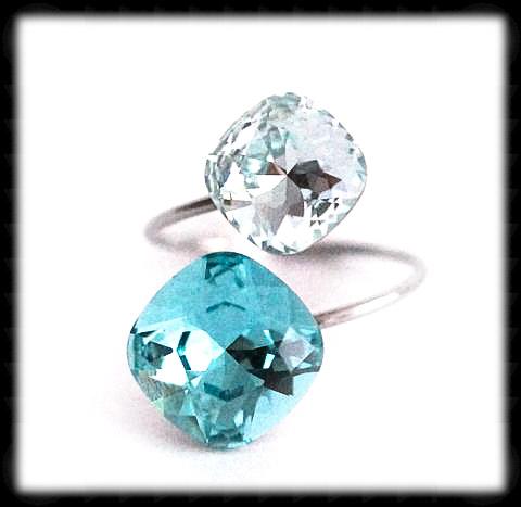 #R9962- Sparkling 2 Tone Ring- Light Turquoise Azore